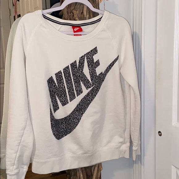 Nike Tops - Nike White Sweatshirt